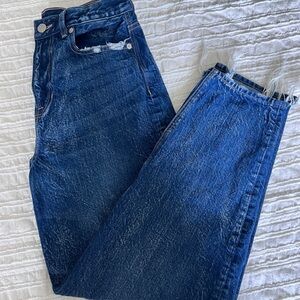 American Eagle relaxed mom jeans